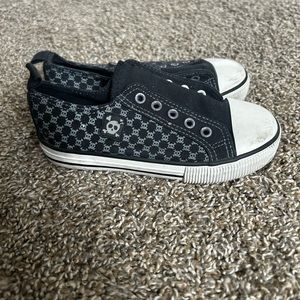 Amy Coe boys size 11 slip ons